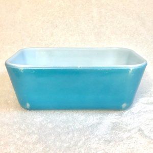 Vintage PYREX refrigerator dishes primary colour blue and red with lid